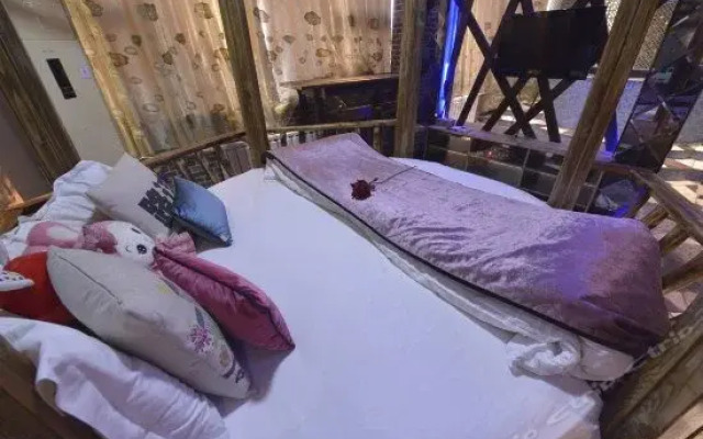 Aizhiyuan Movie Themed Hotel
