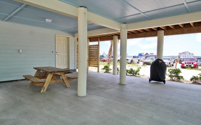 Turtle Tracks - 4 Br home