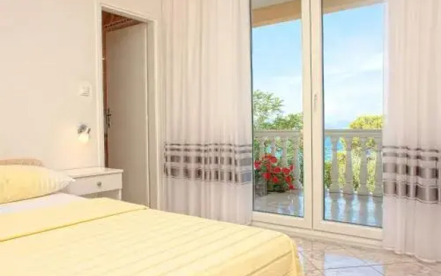 Apartments and Rooms Katarina