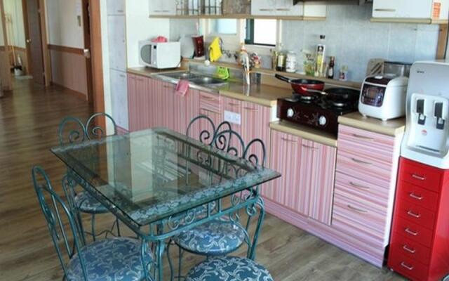 HK Jeju 3 Guesthouse
