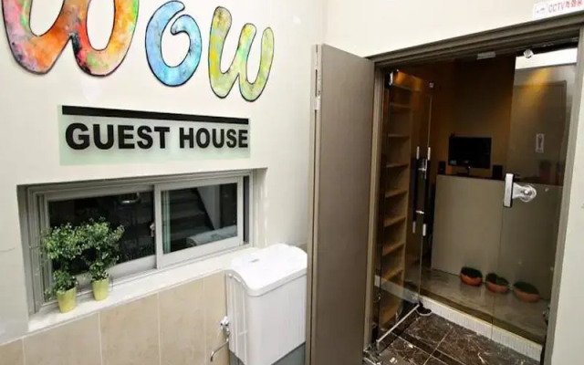 Wow Guest House Hostel