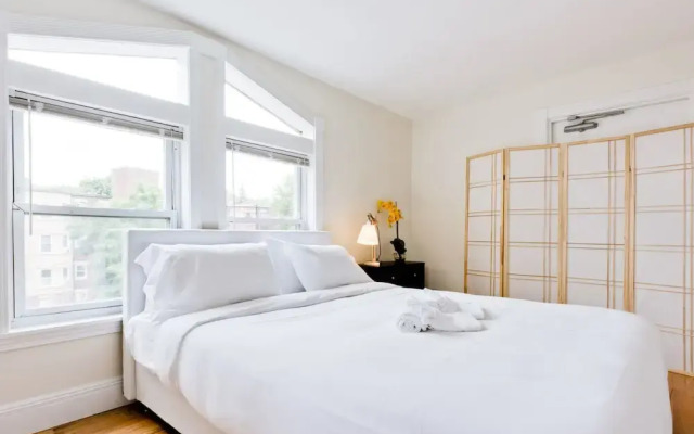 Bright Allston Suites by Sonder