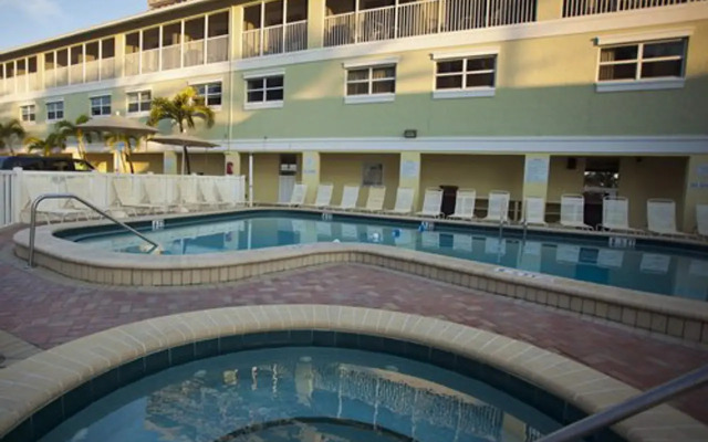 Hideaway Sands Resort