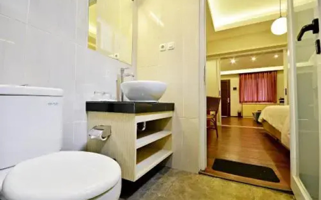 ZEN Rooms Kemang Pejaten