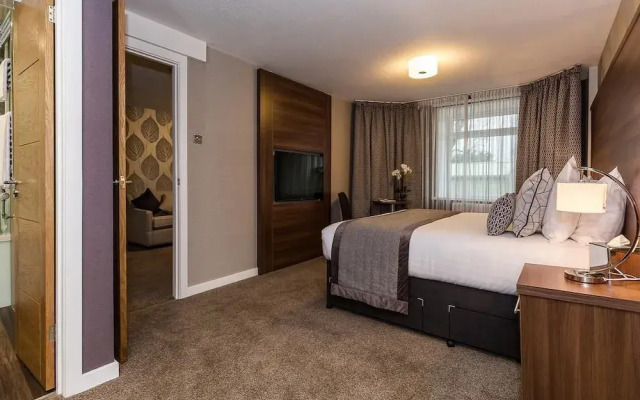 The Melbreak Hotel