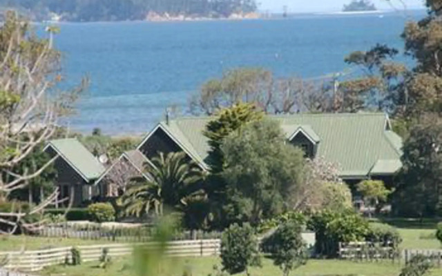 Tawharanui Lodge