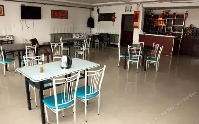 Jinzhou Shuangming Inn