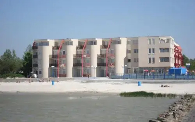 Beach Resort Makkum