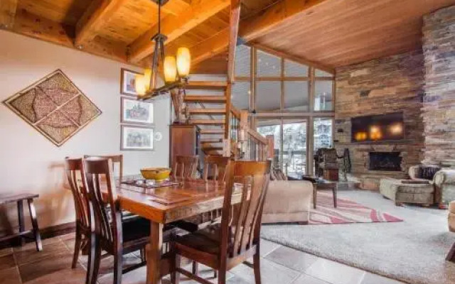 Powder Run 2 Bedroom Condo by All Seasons Resort Lodging