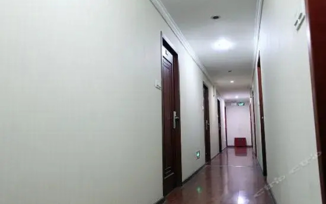 Nanjing Shuangfeng Hotel