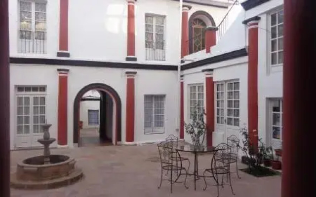 Casa Solariega Hostal B&B