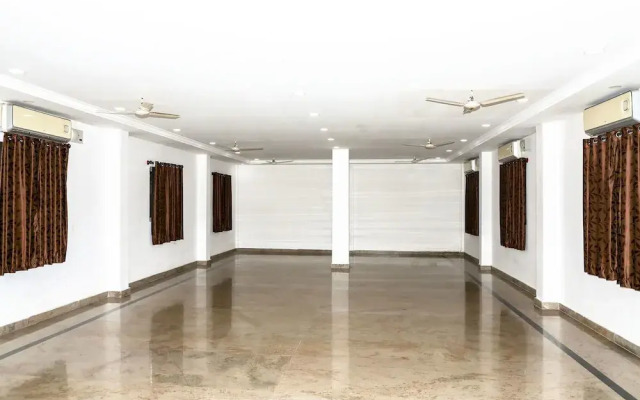 Stay Simple Brindavan Hotel