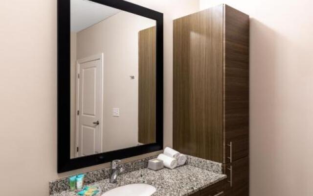 Stay Alfred on Morehead