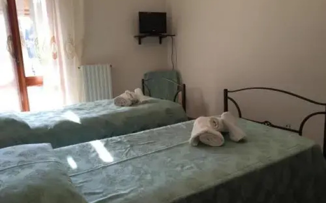 Stellatohouse