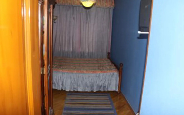 Sun City Apartments on the street. Parkovaya 40