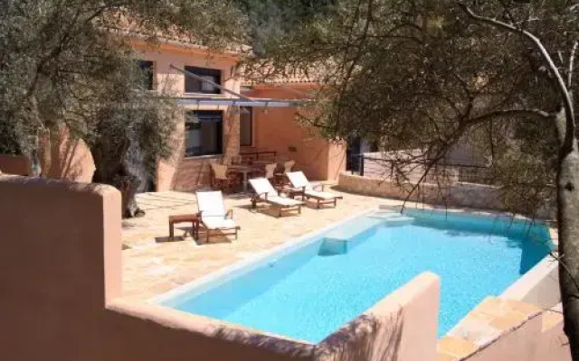 Villa Amoudia
