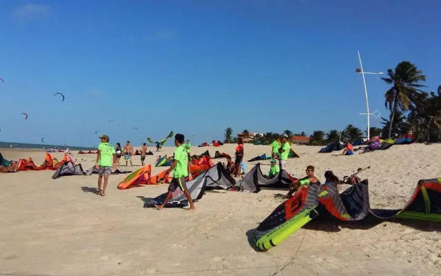 POUSADA MEUS AMIGOS KITESURF in the center of the village