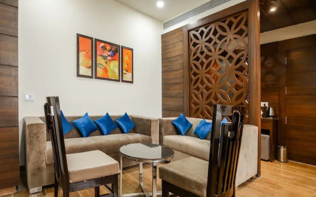 Edition O 30009 Skyhilton Alam Bagh