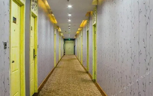 Super 8 by Wyndham Lanzhou Dong Hu