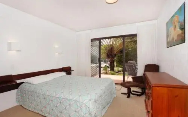 Warroo Apartments