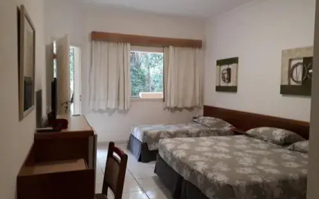 Amarilis Flat Service