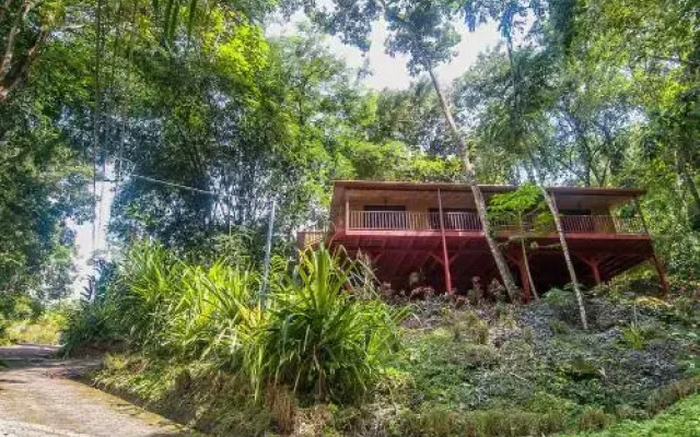 La Cascada Rural Lodge