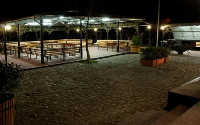 Fund Hotel
