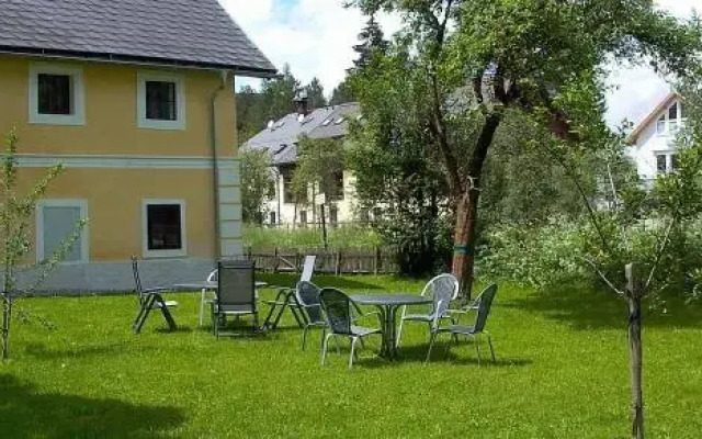 Alter WIrt First Floor Apartment