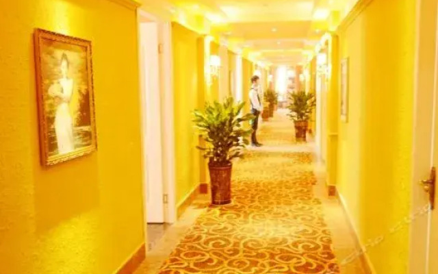 Guangyuanwanyuan Hotel