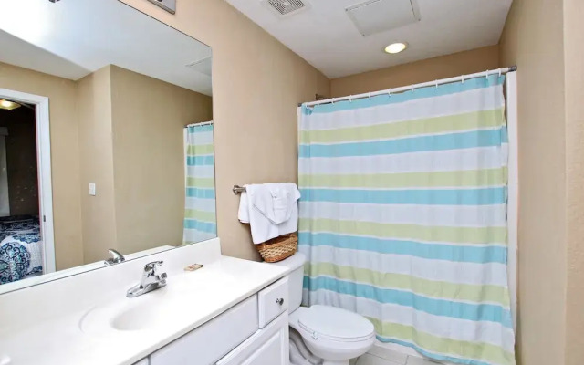 Crystal Shores West 702