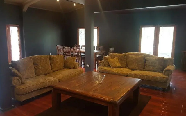 Montrose Barn House