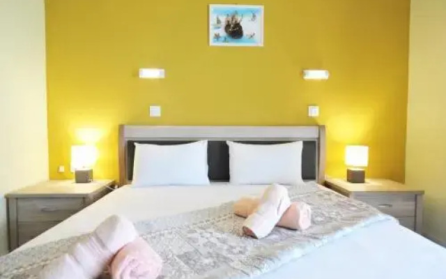 Dionisos Apartments