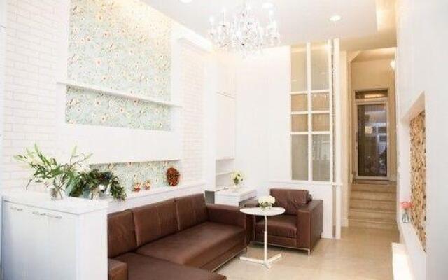 Green Light Nanping Hall 1