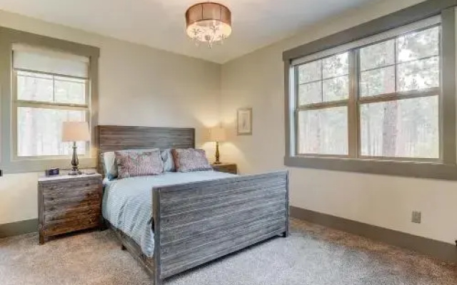 Canyon Ranch - 5 Br Home