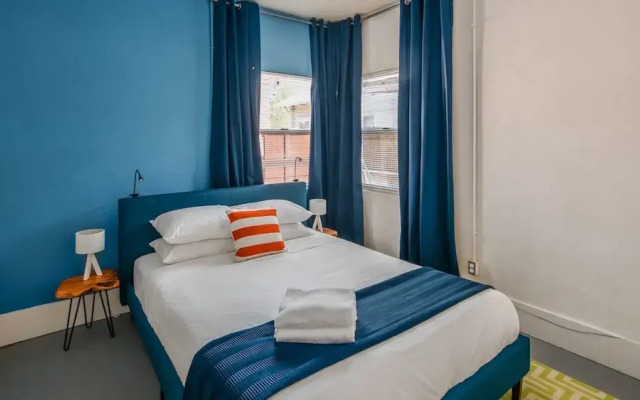Quaint 2BR Near Downtown by WanderJaunt