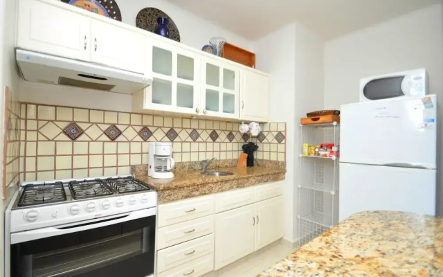 Beautiful Pent House, three blocks away from the beach PK31 by Vimex