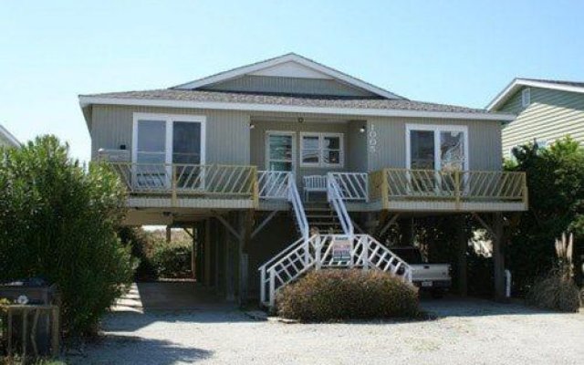 King Of The Sea 4 Bedroom Home by RedAwning