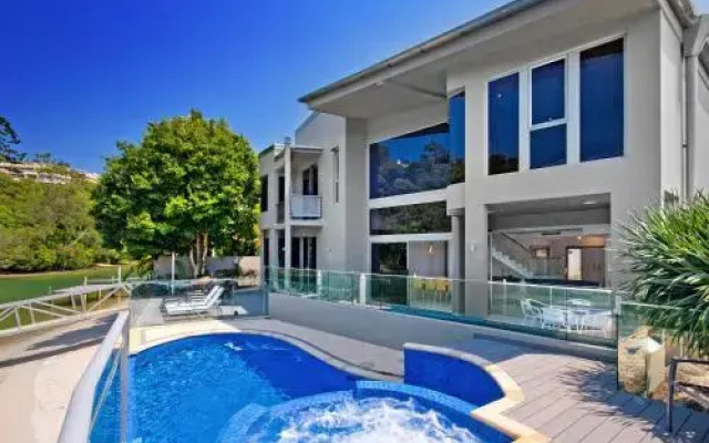 31 Witta Circle
