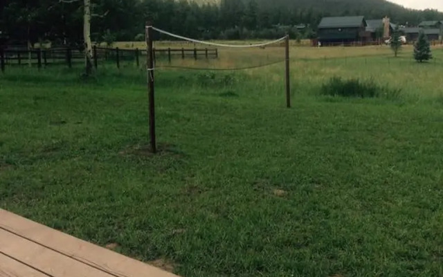 Greer Peaks Lodge