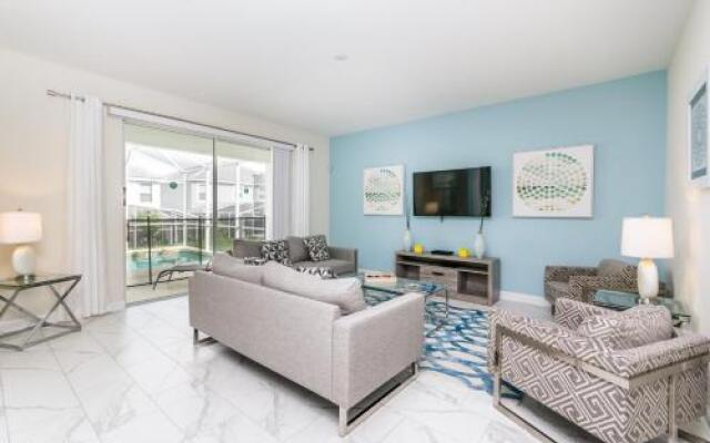 Champions Gate 1581 A