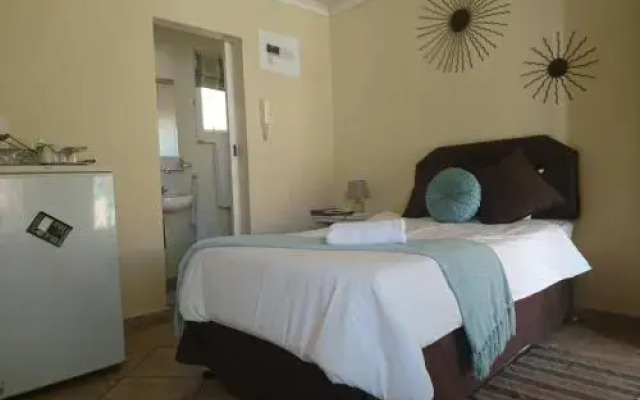Razel Lodge
