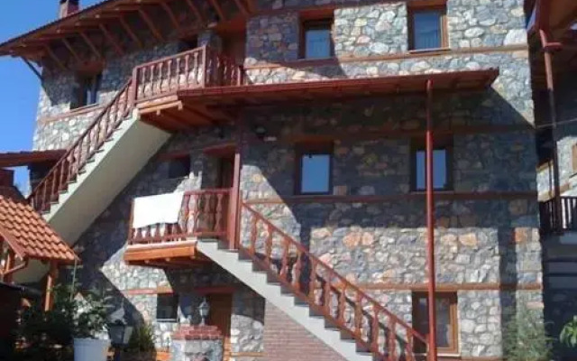 Guesthouse Xionodromos