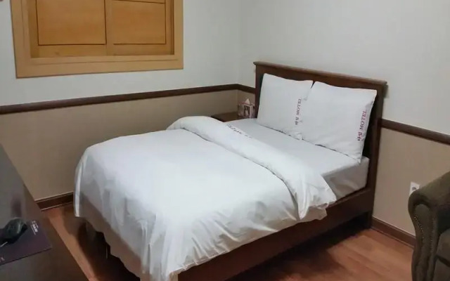 Time Business Motel