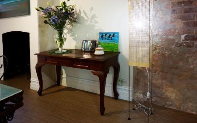 Green Door Cottage and Studio – Hotel Rooms – Perth