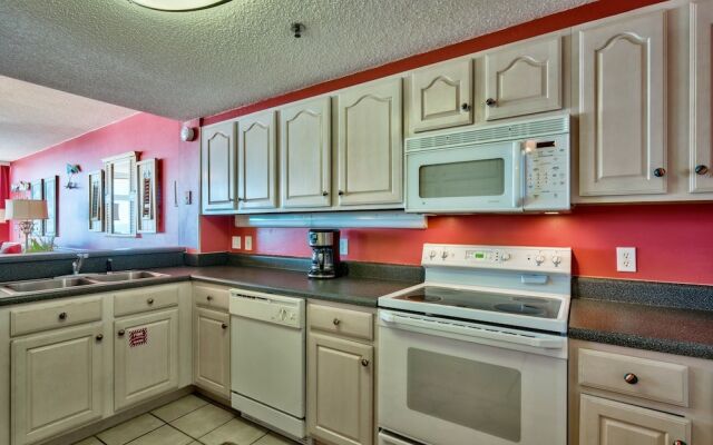 Jade East 430 233414 by RedAwning