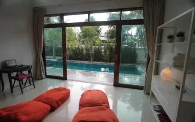 Niwana Breeze Villa