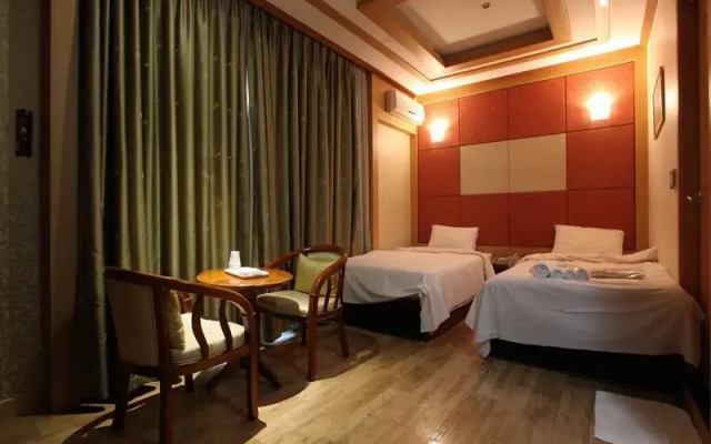 WeolmoonJes Hotel