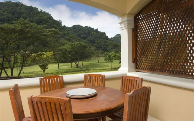 Stay In CR Los Sueños Condos
