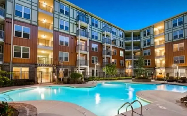 Atlantic Station Homes by Hosteeva