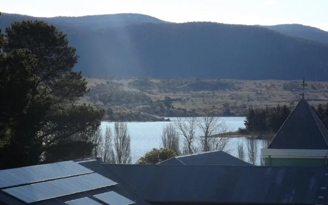 Central Park 14 - Centrally located with views to the mountains